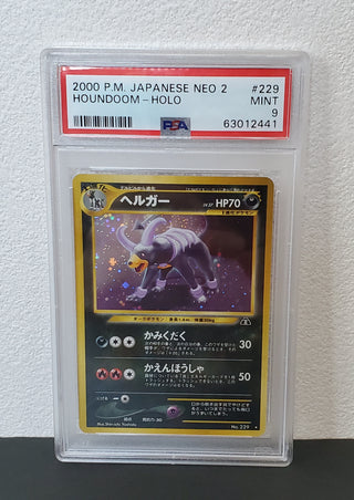 2000 Pokemon Japanese Neo 2 229 Houndoom-Holo PSA