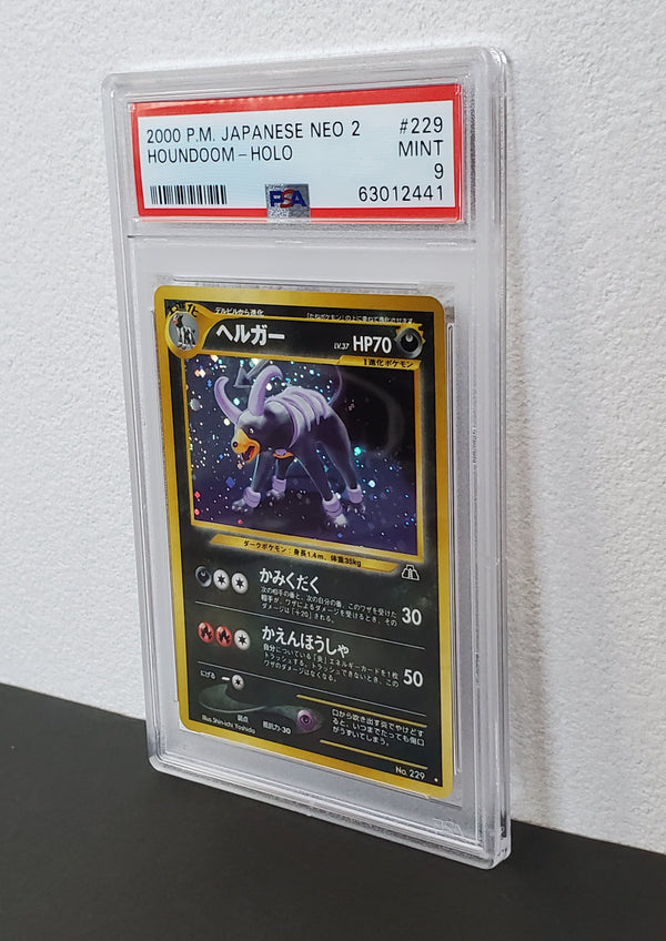 2000 Pokemon Japanese Neo 2 229 Houndoom-Holo PSA